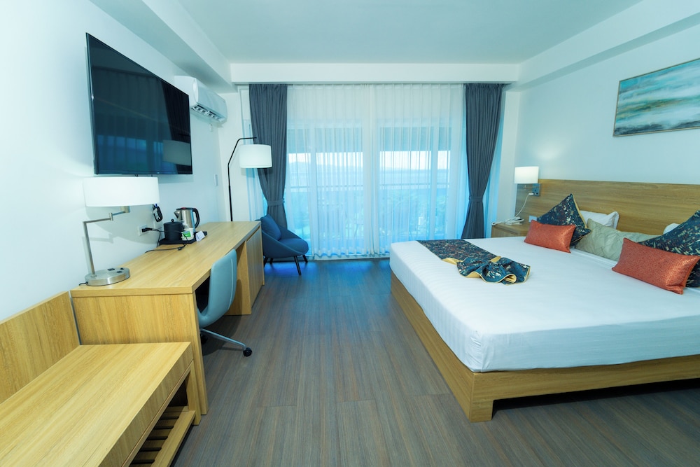 Hotel 39 Jamaica 14/53
