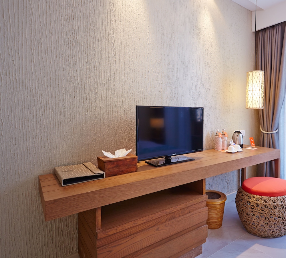 Bandara Beach Resort, Phuket 61/74