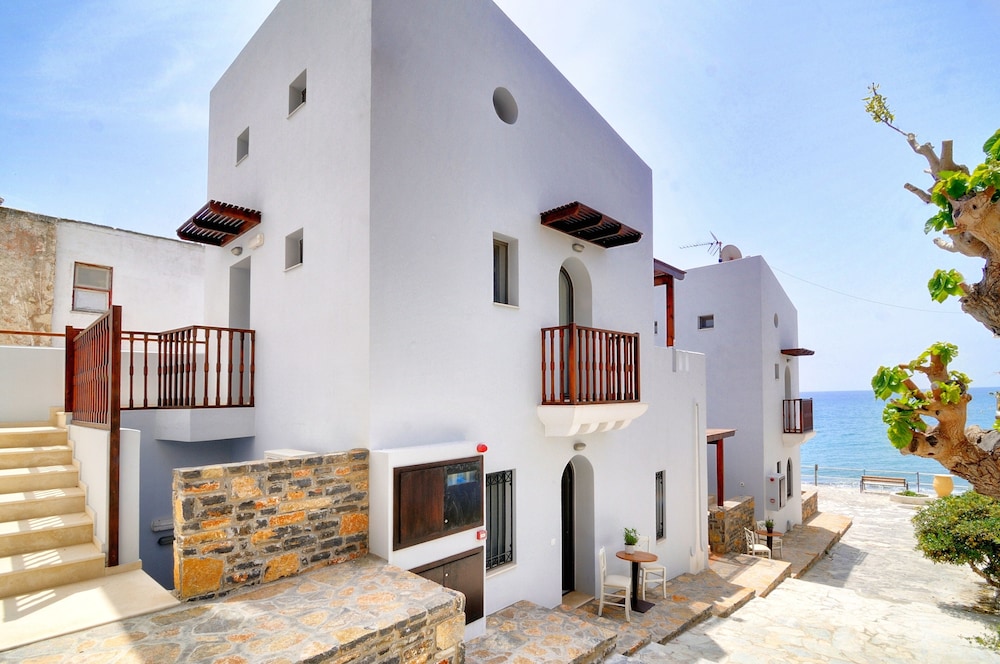 MYRTOS MARE SUITES 3/46