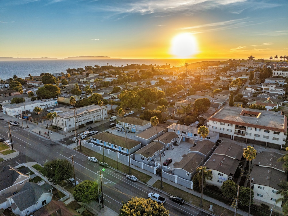 Pacific Inn And Suites 39/50