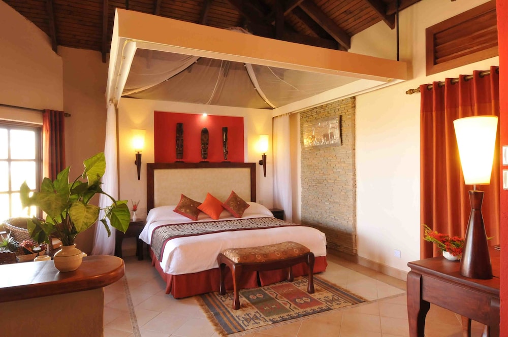 Standard, Single, King Bed, Hill View
