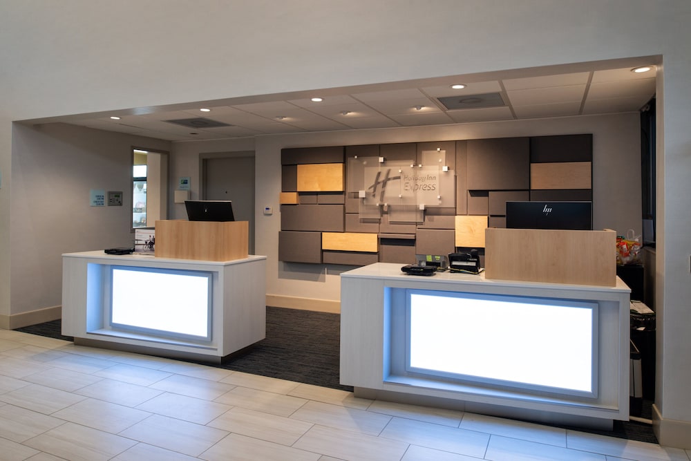 Holiday Inn Express San Francisco Airport South 11/52