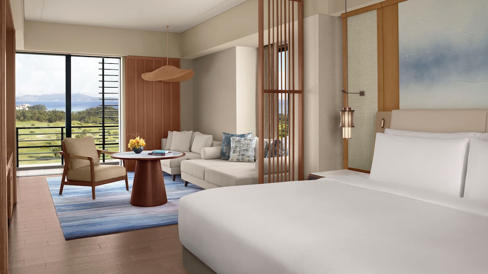 Premier, King Bed, Corner