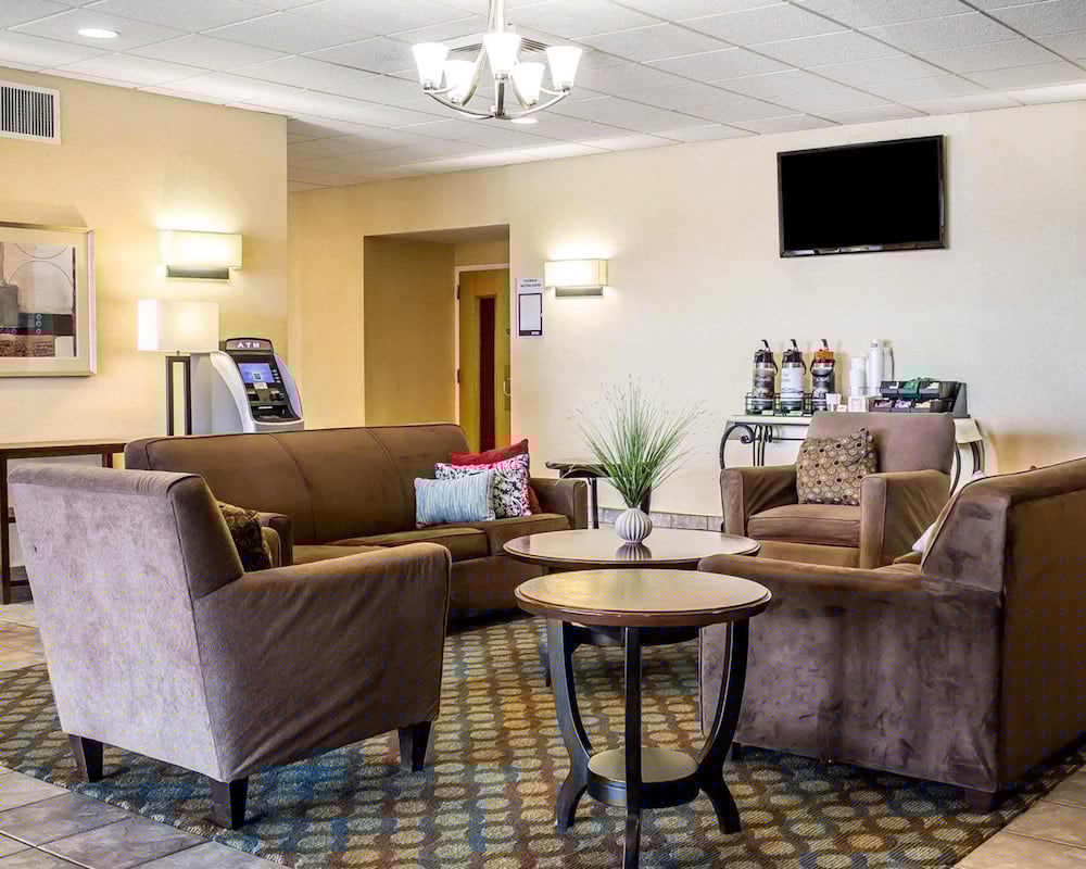 Wilkes Barre Inn And Suites 32/50
