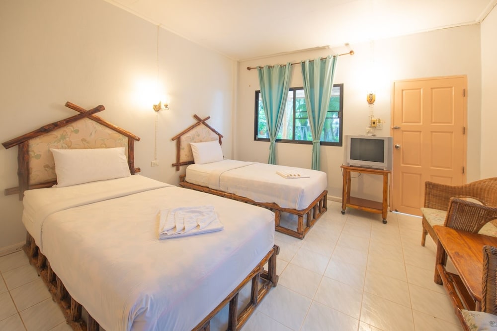 DELUXE, SEA VIEW