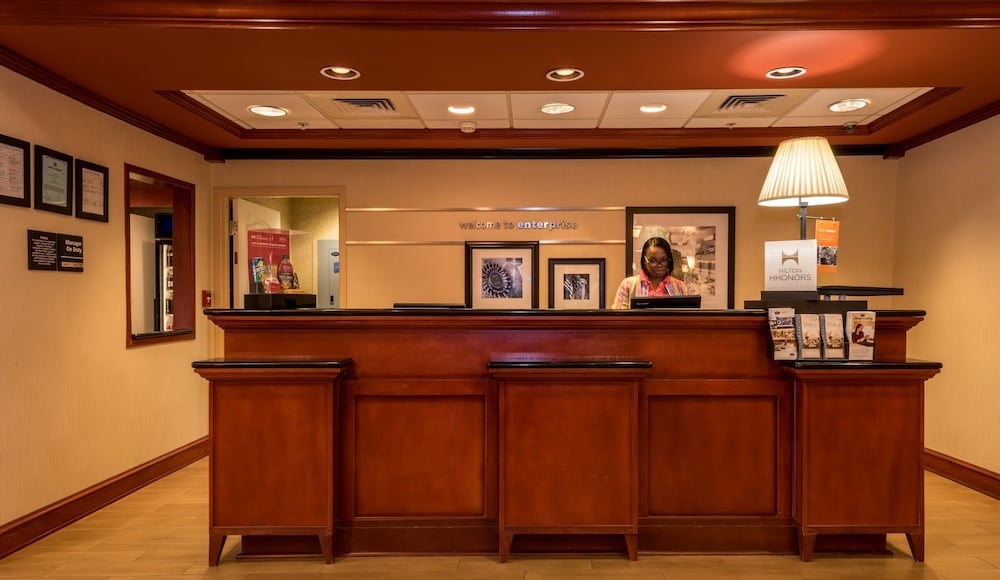 Hampton Inn Enterprise 6/40