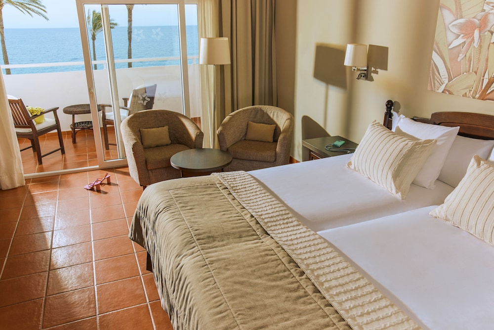 Private, Lodge, Single, Double Bed