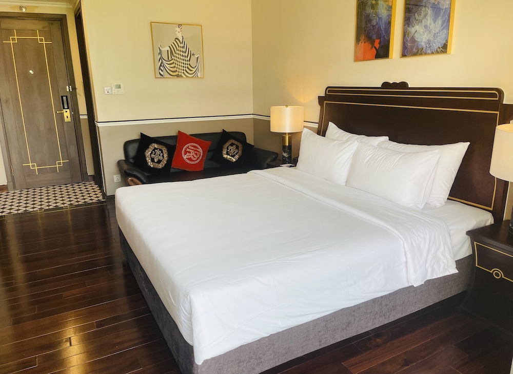 Hotel Du Monde Art 12/49