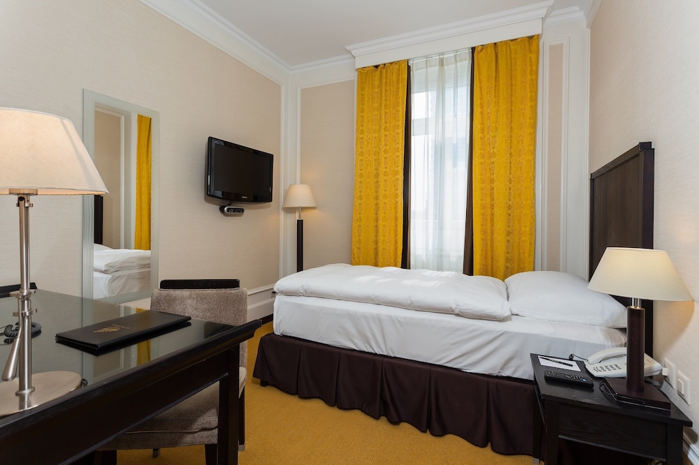 HOTEL EULER 17/43