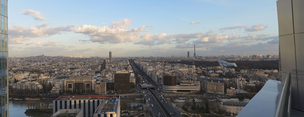 Melia Paris La Defense 70/73