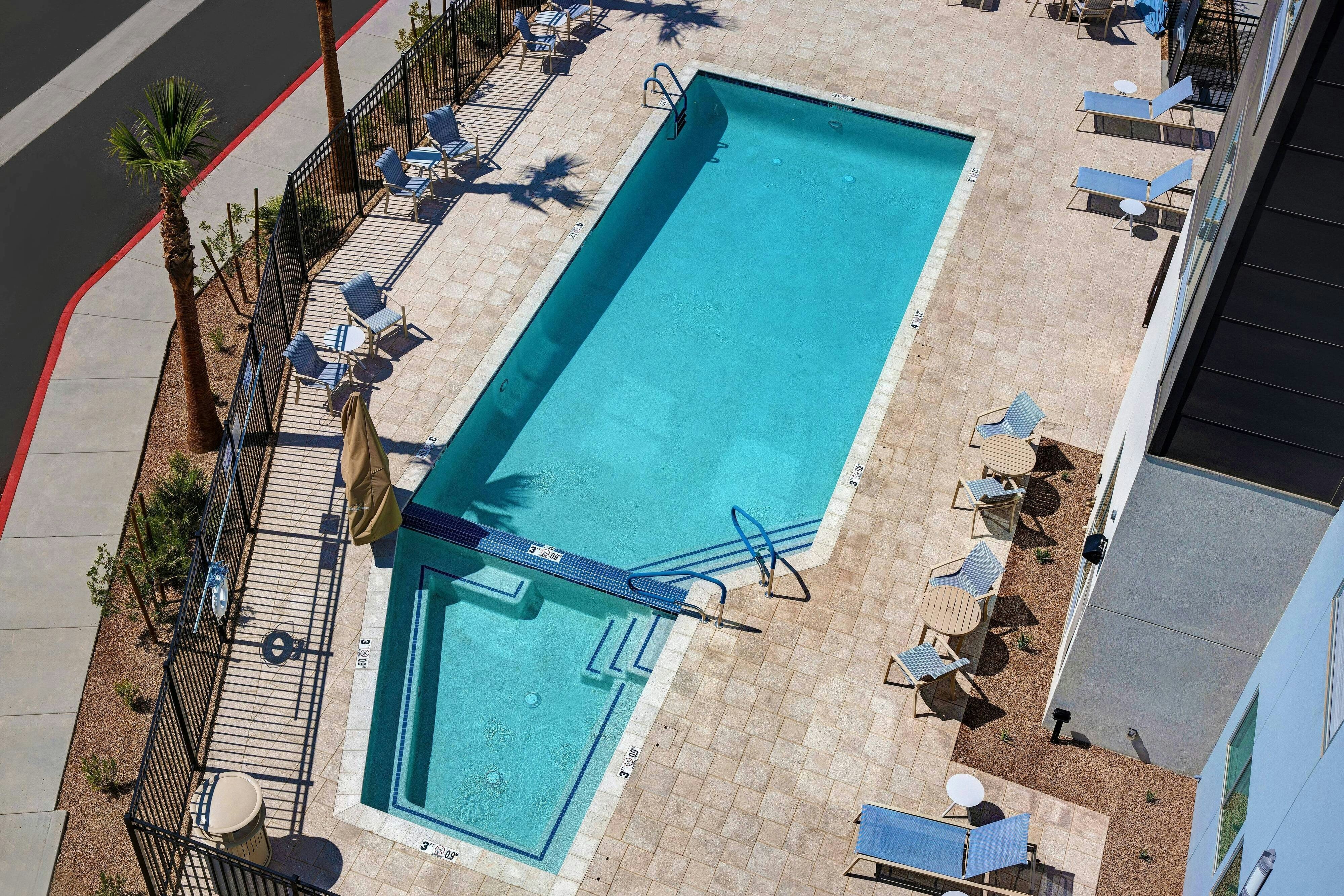 TownePlace Suites by Marriott Phoenix Glendale Sports & Entertainment District 13/26