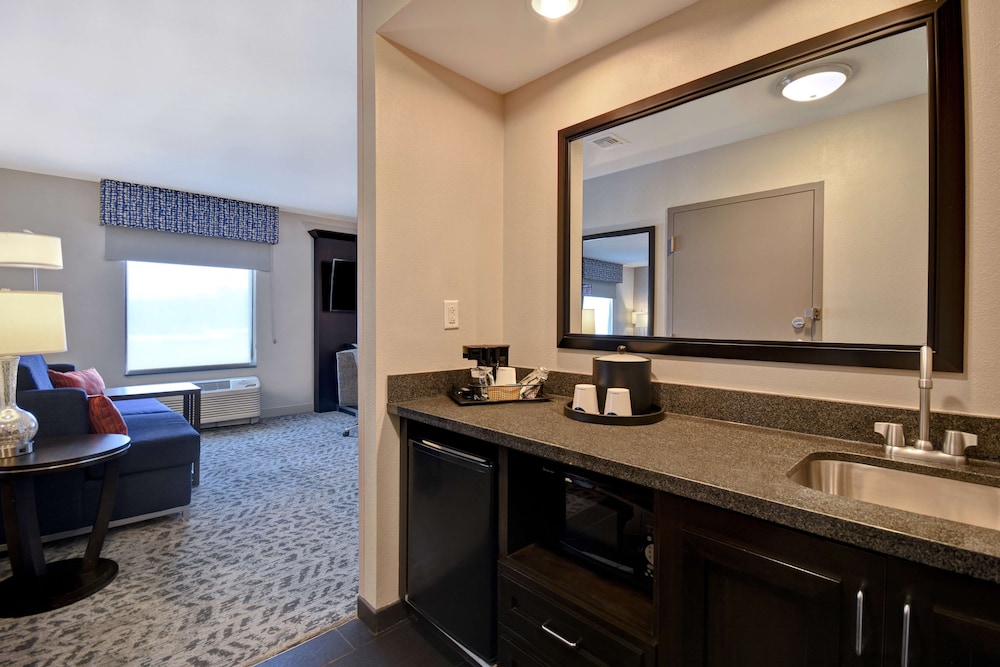 Hampton Inn & Suites Columbia South Fort Meade Area 42/45