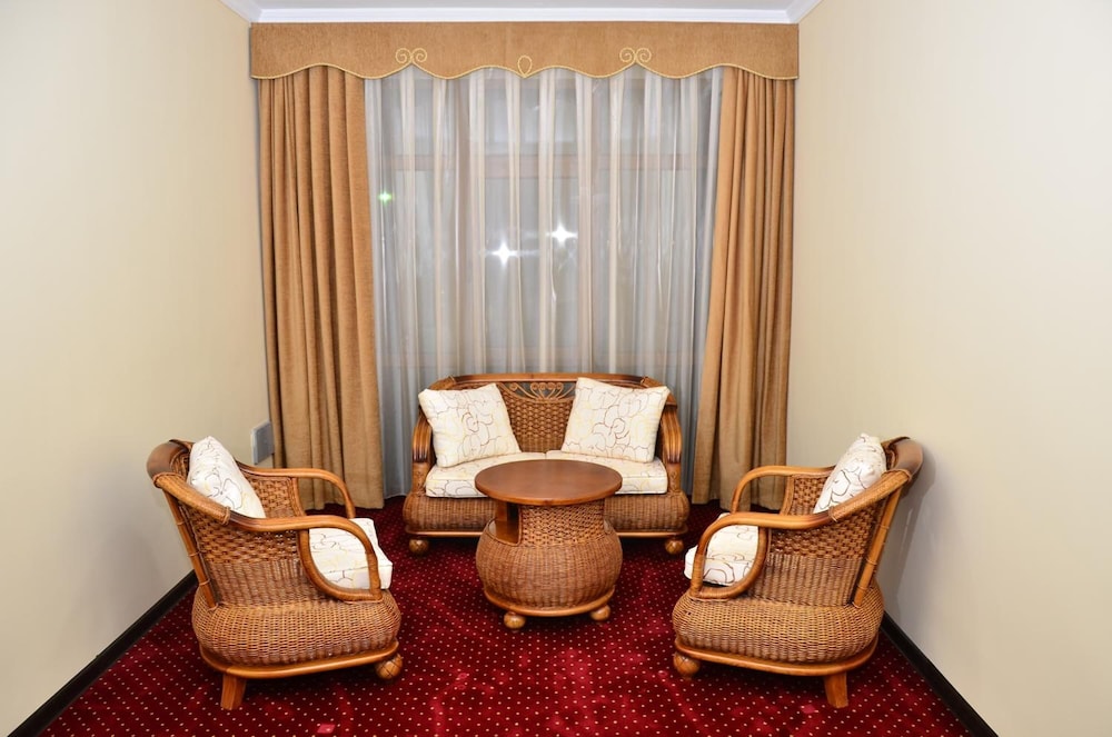 Hotel Diyora 27/37