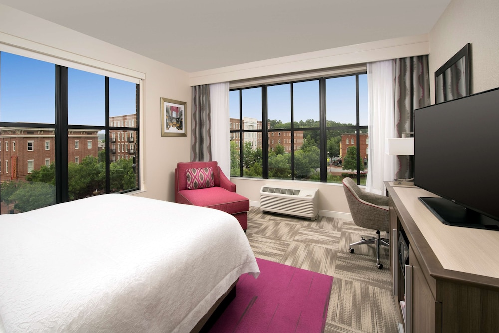Hampton Inn Huntsville/Village Of Providence Al 22/47