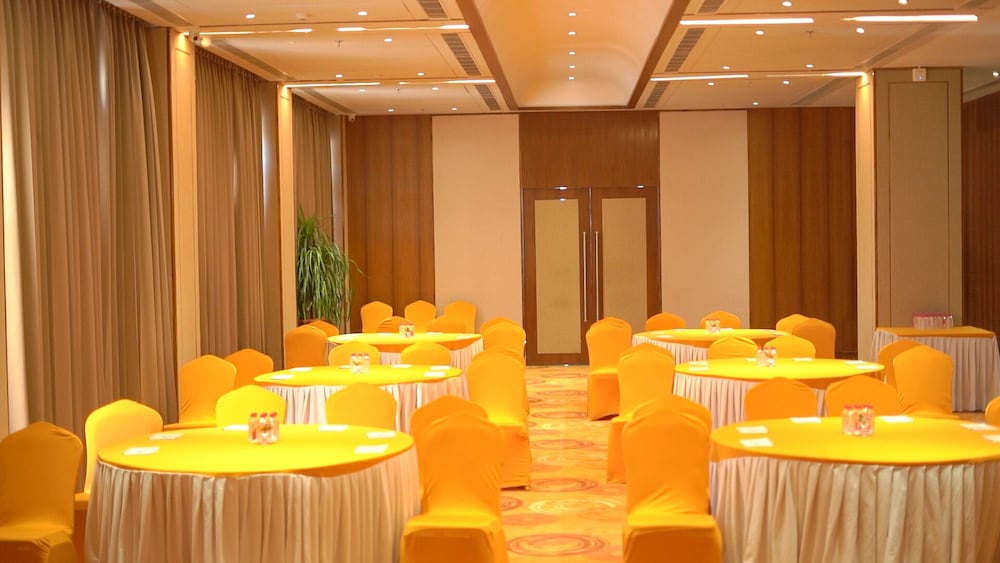 Pride Hotel Udaipur 35/45
