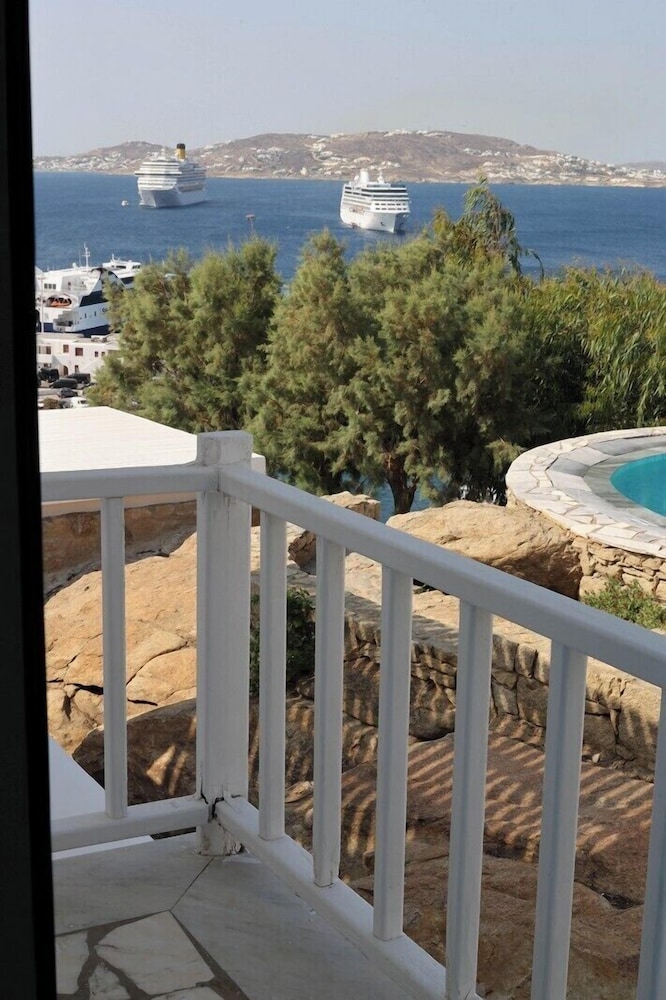 Adikri Villas and Studios 38/50