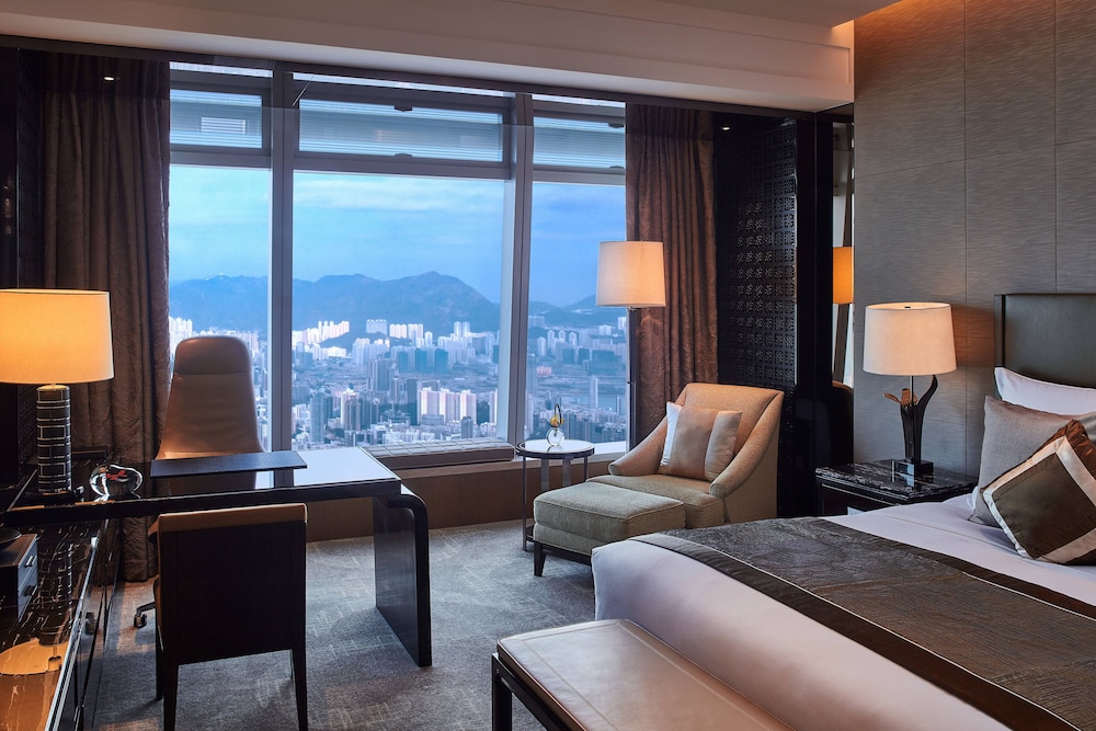 The Ritz Carlton Hong Kong 25/35