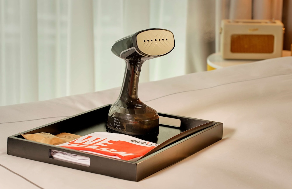 Art otel London Battersea power station powered by Radisson Hotels 16/48