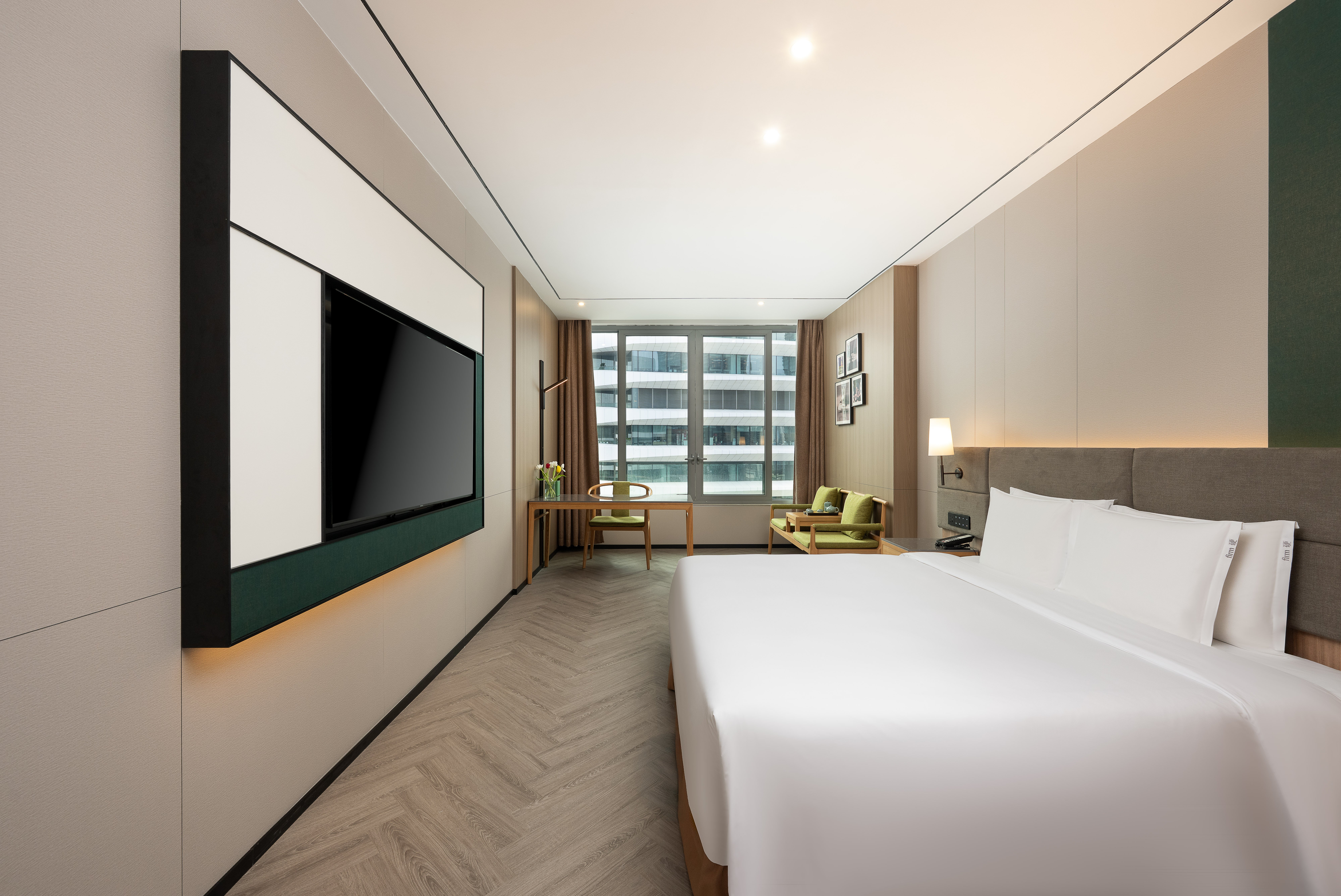 Holiday Inn Guangzhou Zhujiang New Town By Ihg 7/50