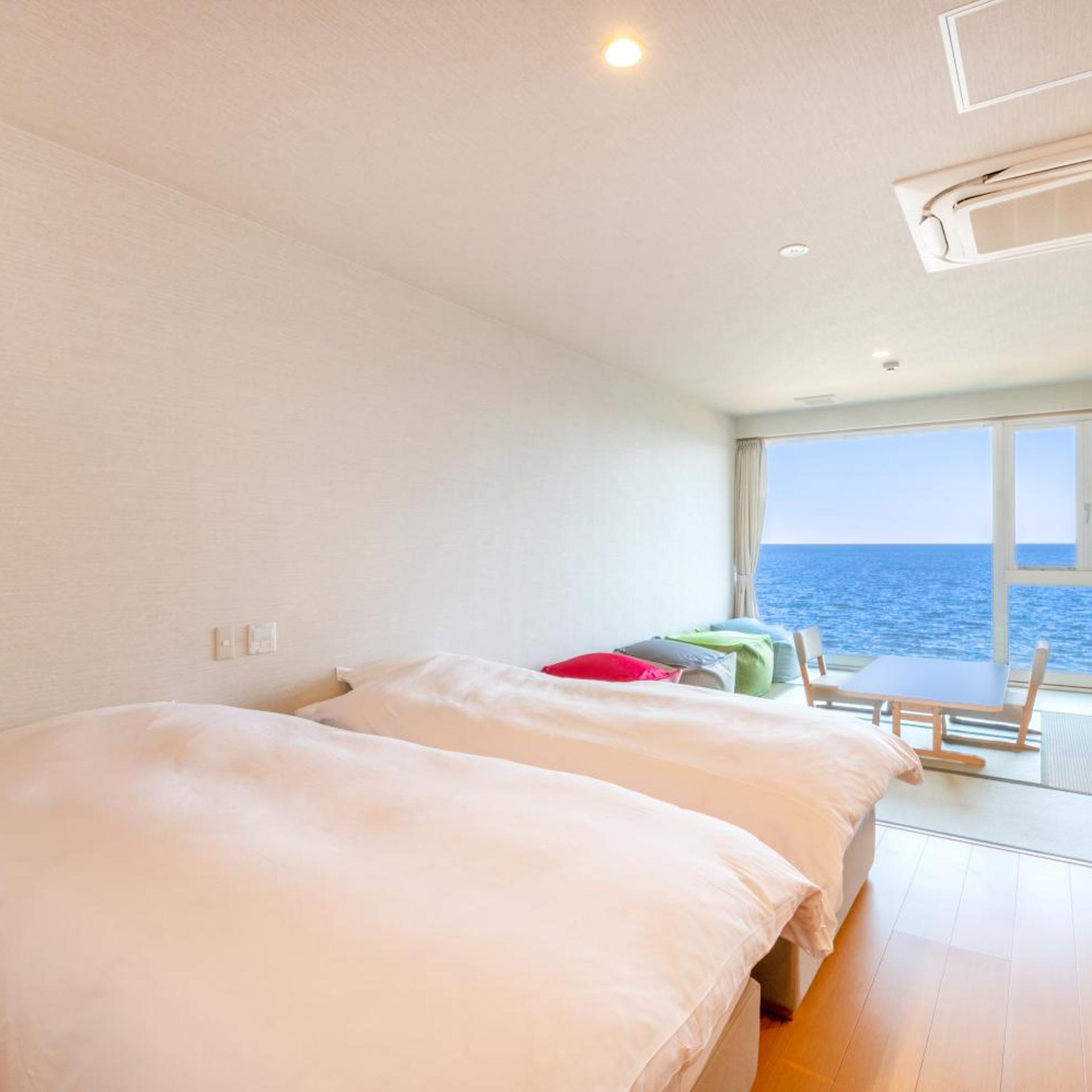 Stunning, Twin Beds, Sea View, Private Bathroom