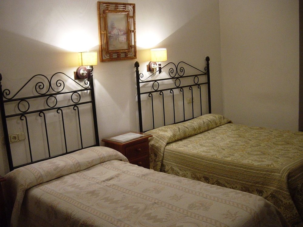 Hospederia Colon Antequera 25/50