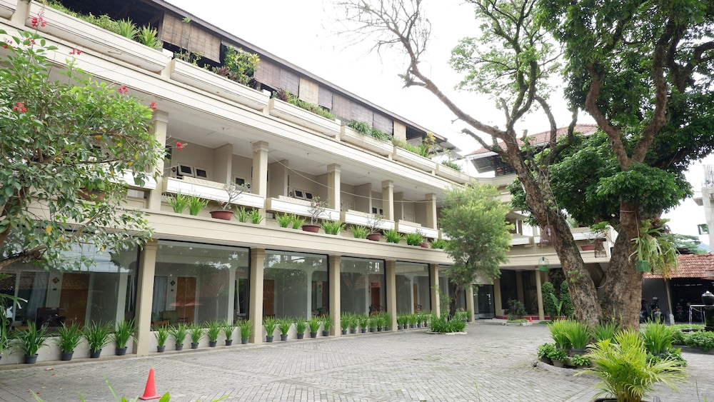 Hotel Catur 1/25