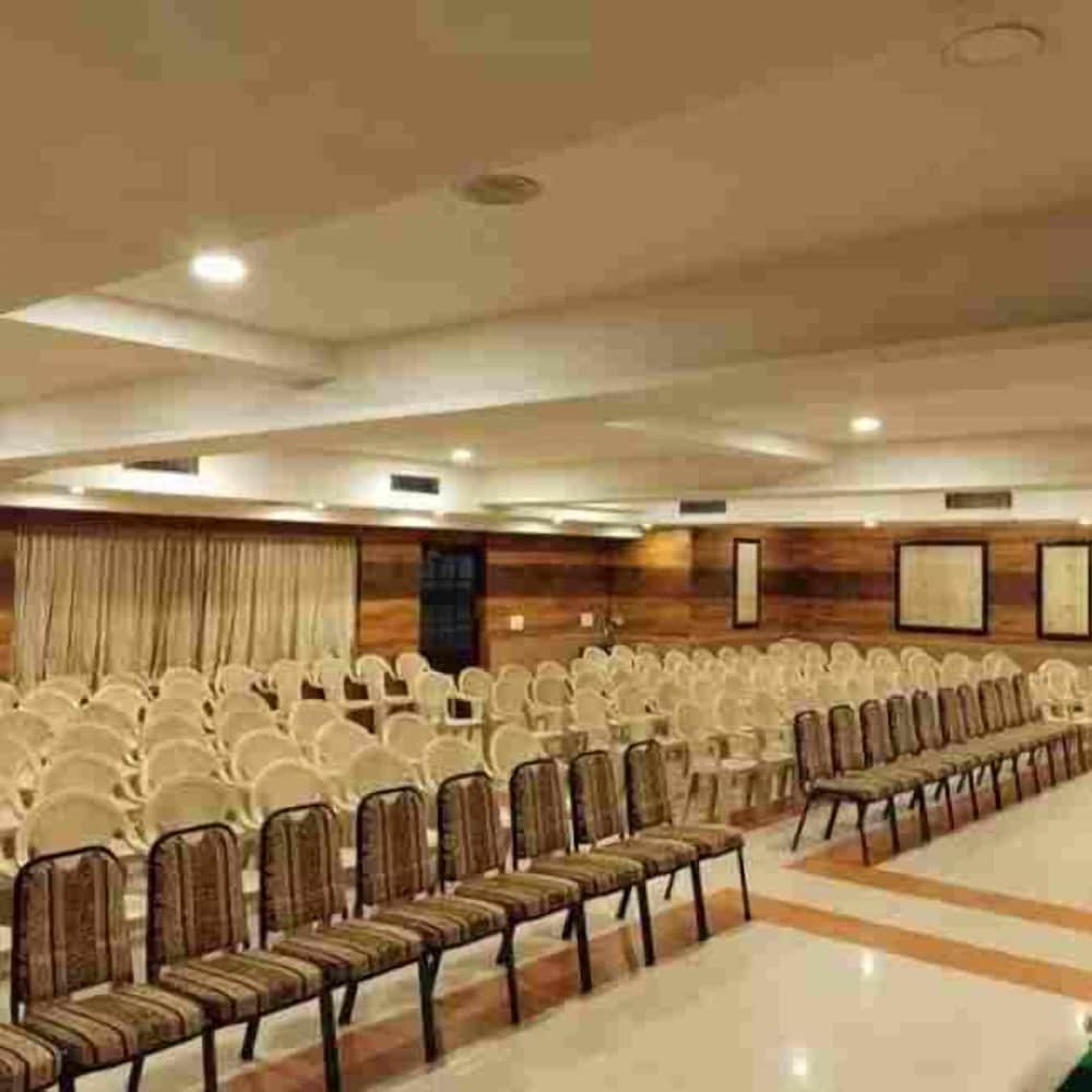 Mayas Hotel 42/50