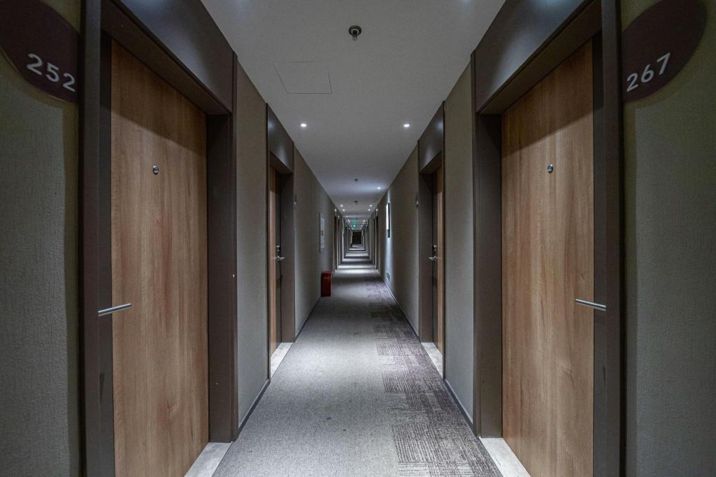 Home Inn Neo (Shanghai Songjiang Songwei North Road Branch) 40/54