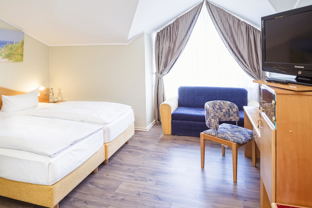 Hotel Danischer Hof Altenholz By Tulip Inn 11/45