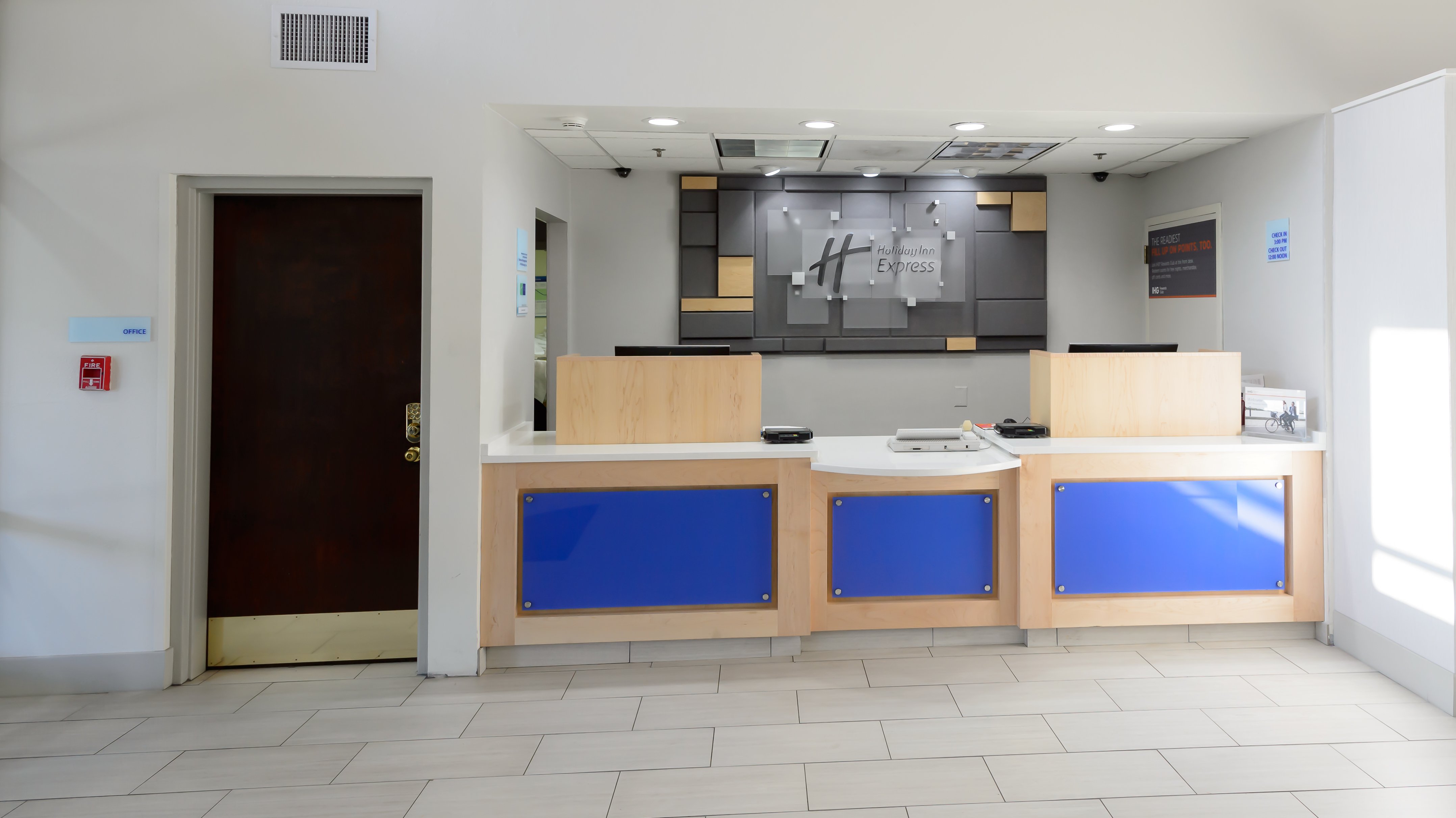 Holiday Inn Express Hillsborough Durham Area, an IHG Hotel 4/47