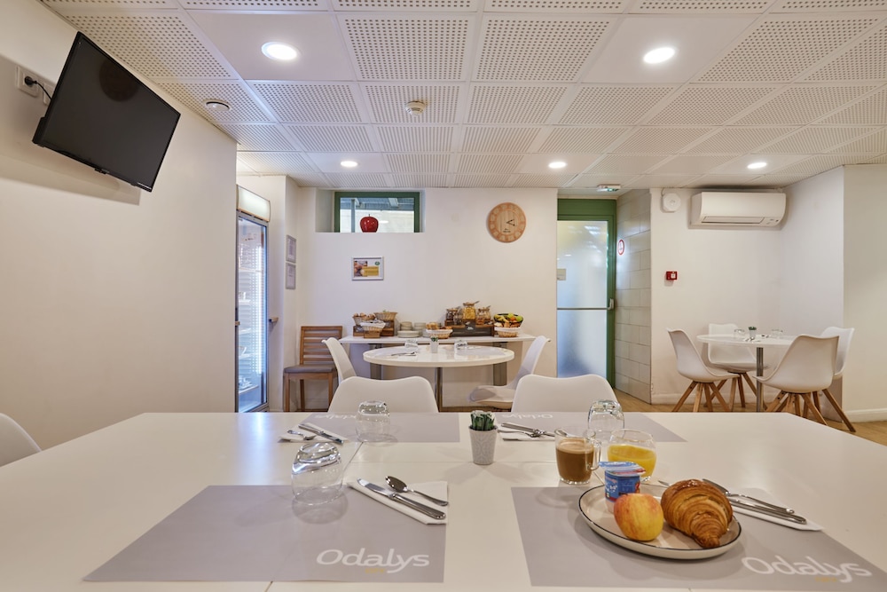 Appart'hotel Odalys City Nice Centre 70/81