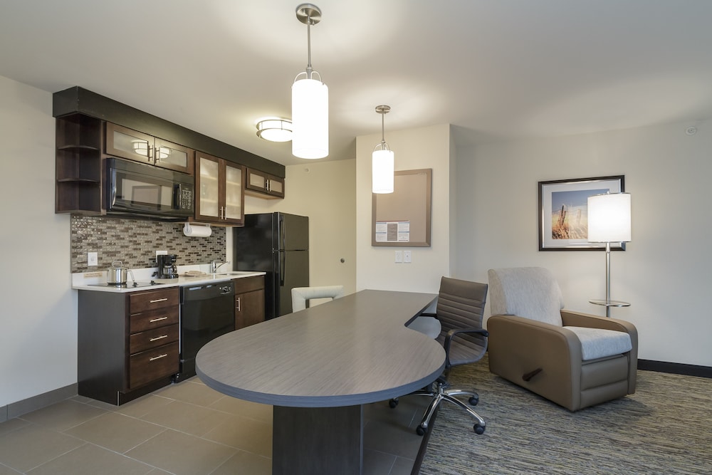 Candlewood Suites Mishawaka 36/42