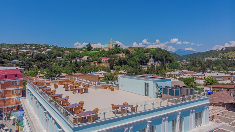 Newport Hotel Kutaisi 9/65