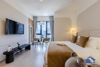 Scandinavian, Studio, King Bed, City View