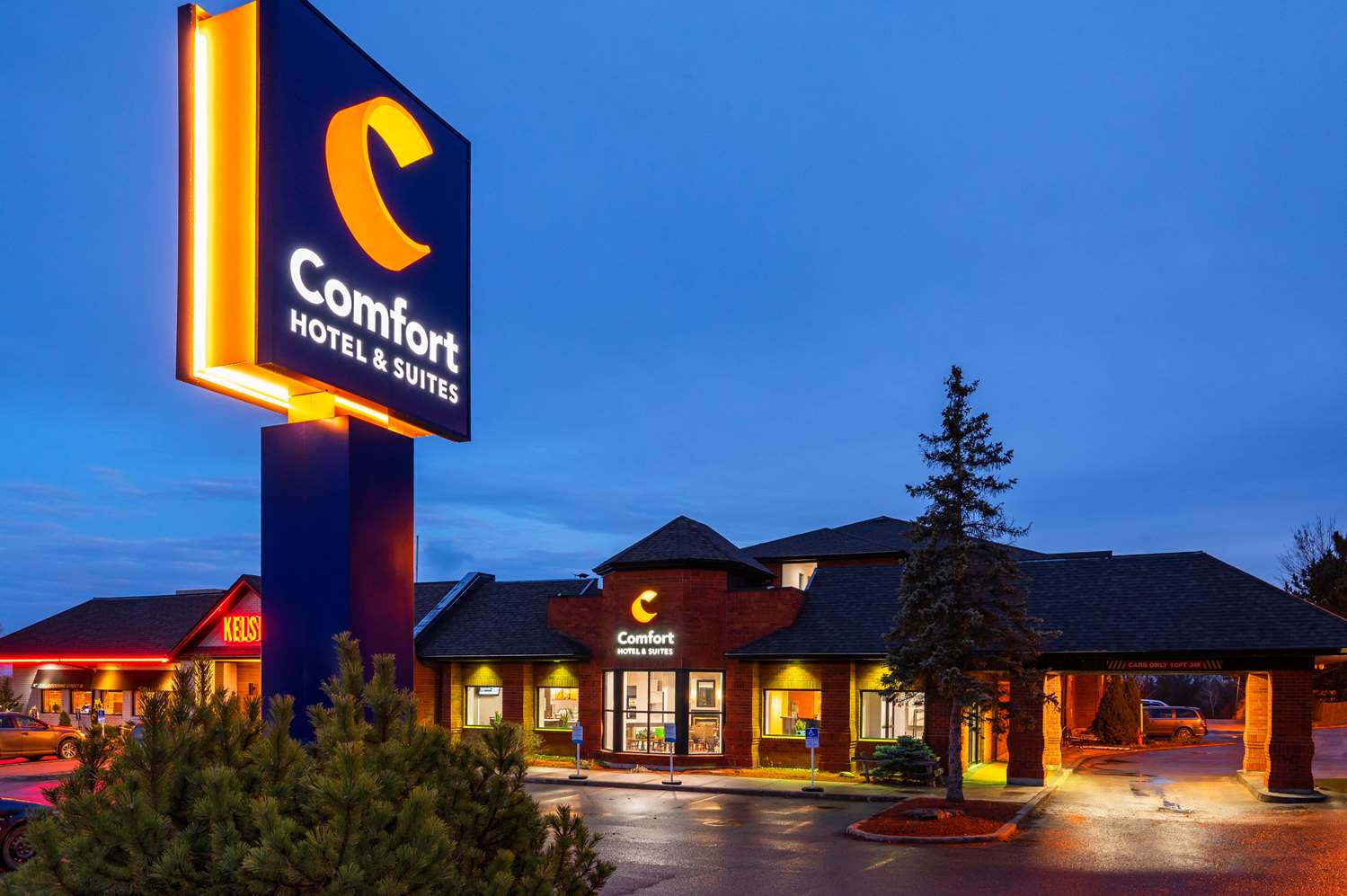 Comfort Hotel & Suites Peterborough 1/10