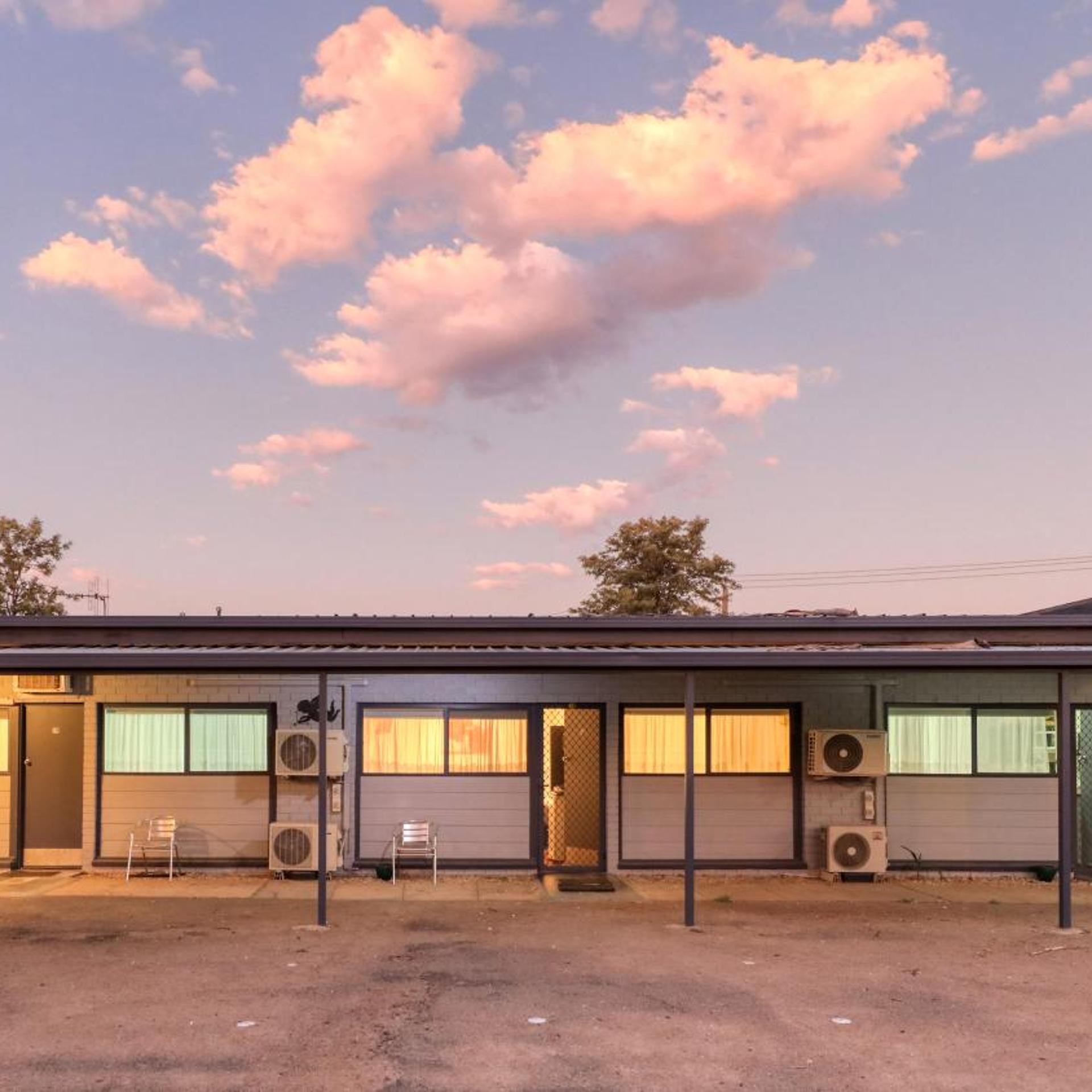 ROSE CITY MOTOR INN 3/39