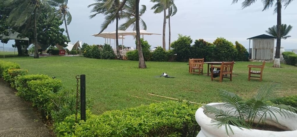 Golden Tulip Dar Es Salaam 38/71