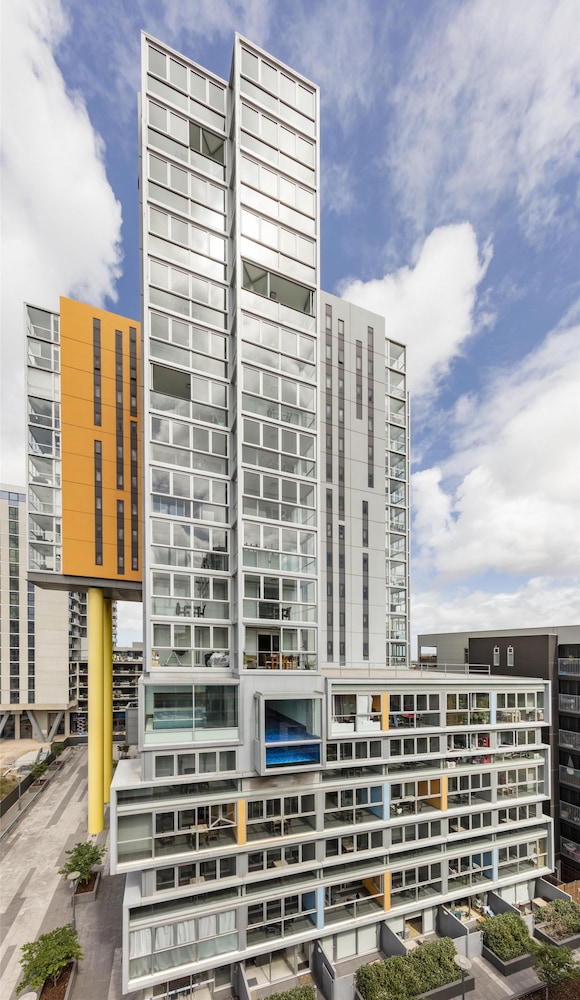 iStay Precinct Adelaide 8/79