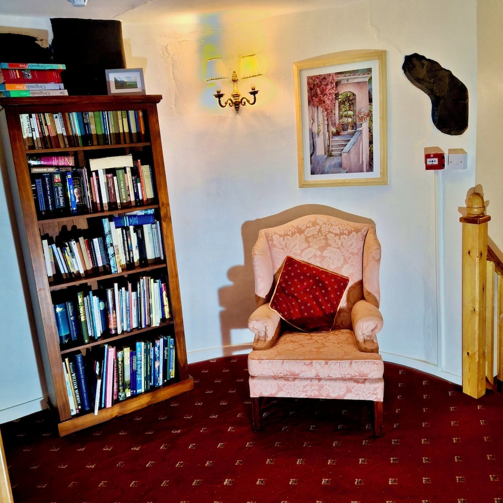 The Abbey Hotel 19/50