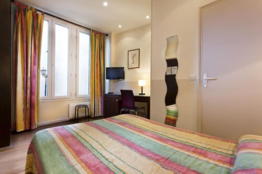 Merryl Hotel 16/43