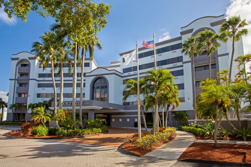 DoubleTree by Hilton West Palm Beach Airport 33/38