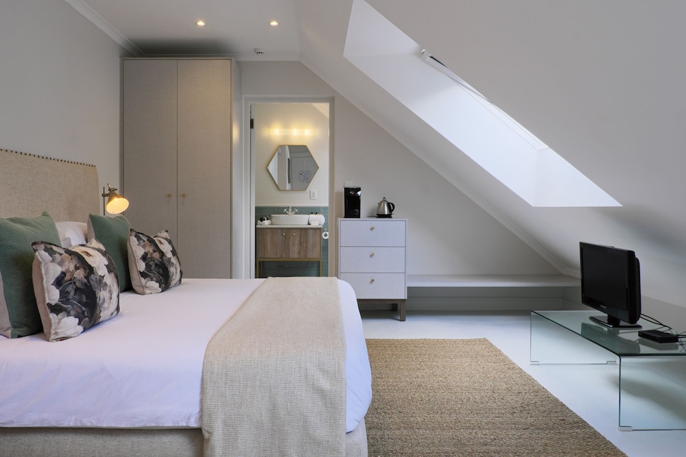 Chapter House Boutique Hotel 11/38