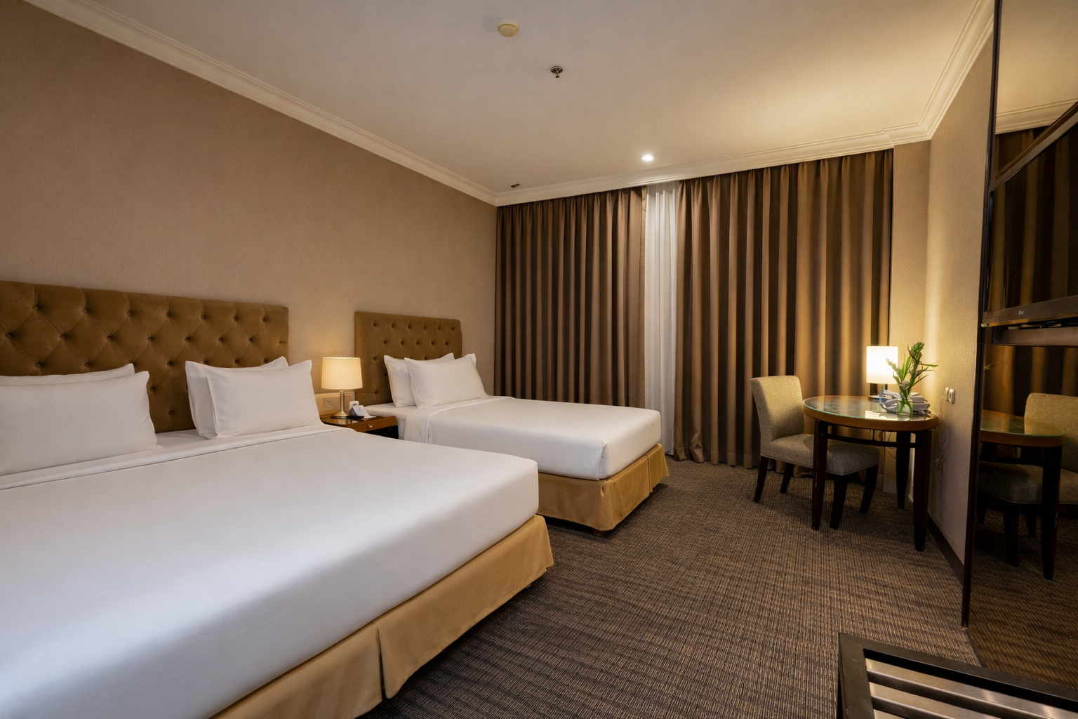 Deluxe, Family, 1 Queen and 1 Single Bed