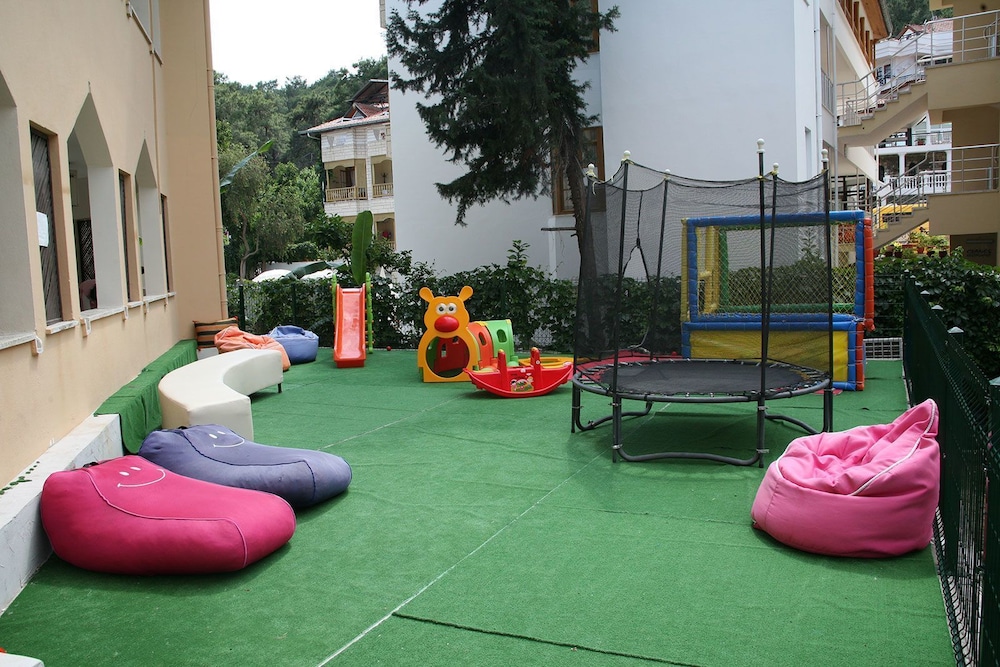 Saint Star Kemer - Adult Only 41/50