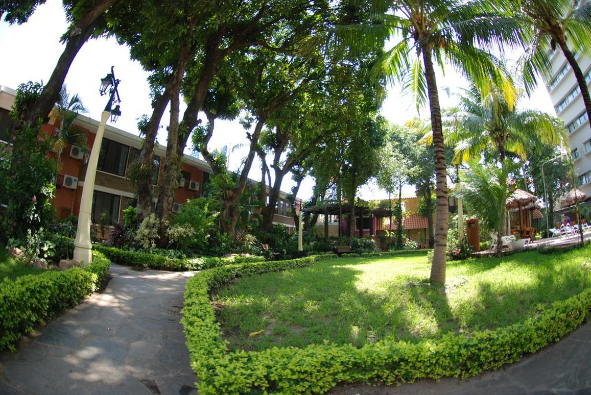 Cortez Hotel 52/56