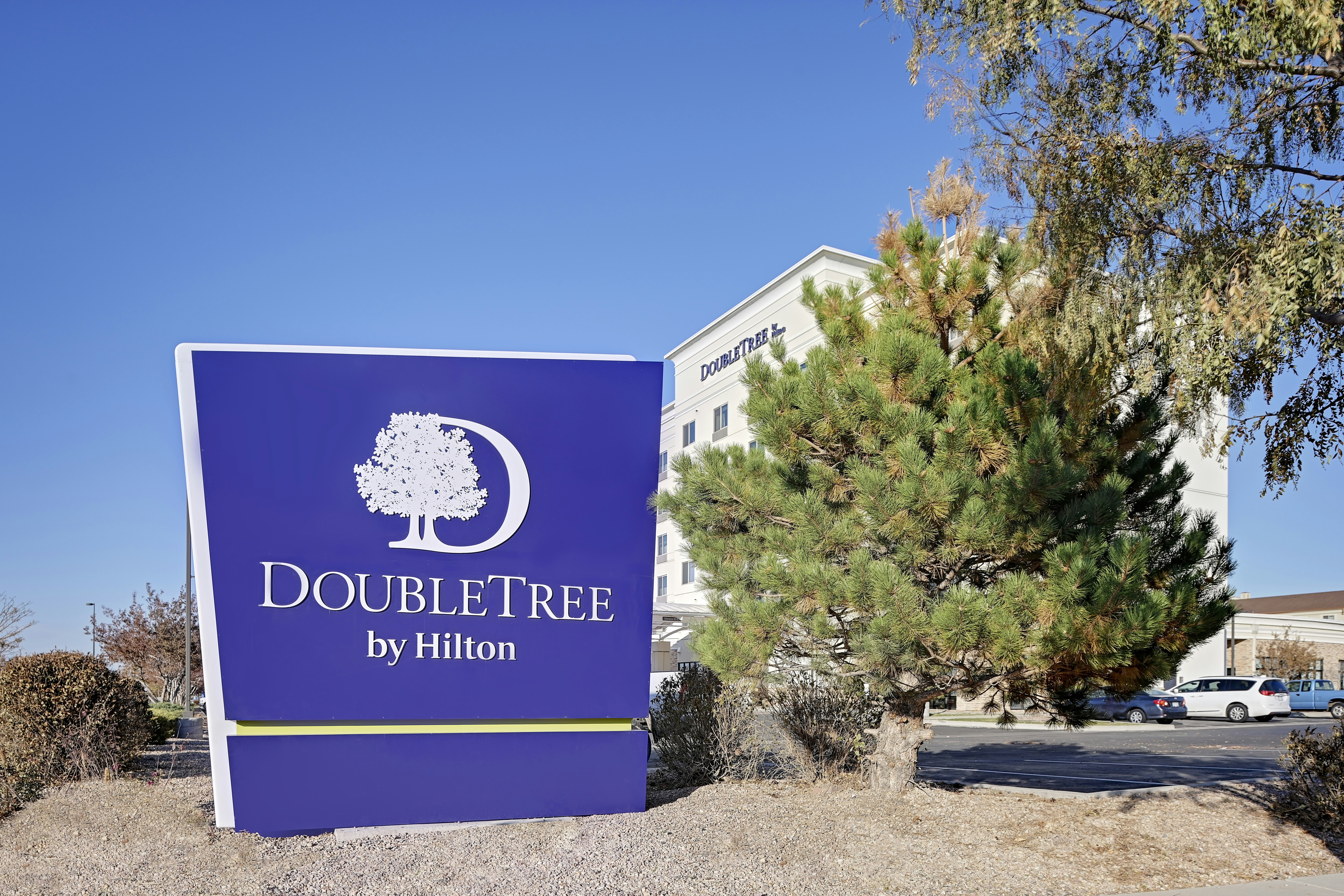 DoubleTree by Hilton Denver International Airport (ex. Holiday Inn Hotel And Suites) 4/45