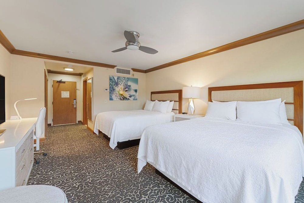 STANDARD, 2 QUEEN BEDS