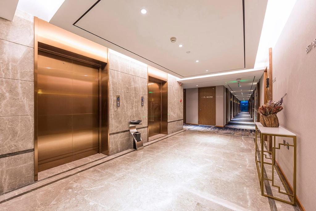 Yitel Collection (Beijing Yonghe Temple Hepingli Metro Station) 18/50