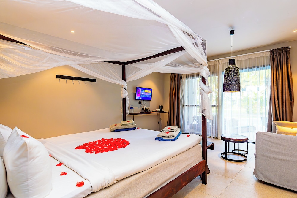 Kalimba Beach Resort 13/41