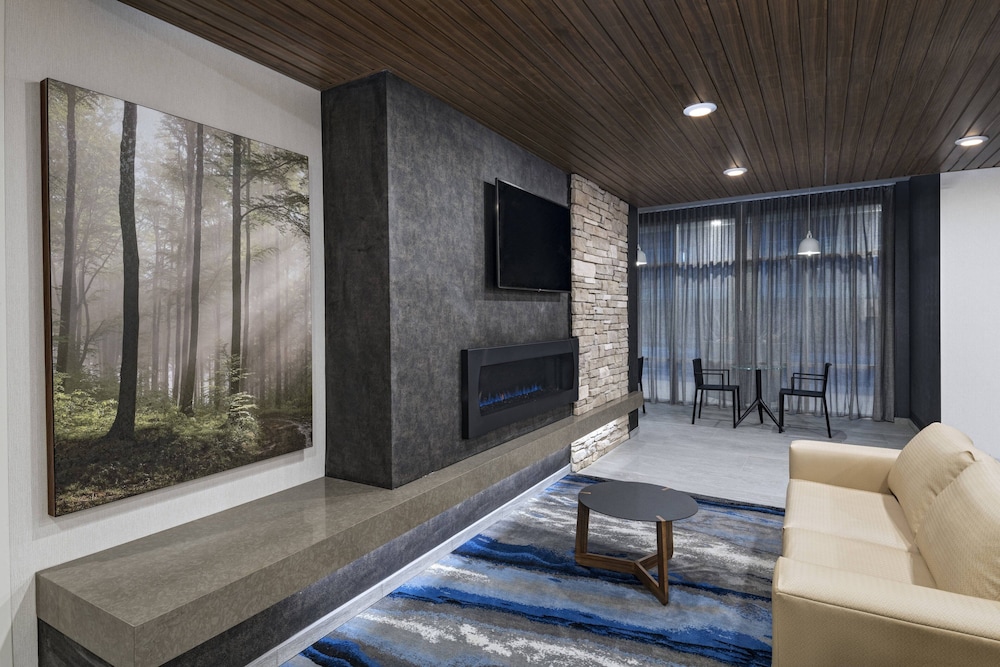 Fairfield Inn and Suites by Marriott St Louis Downtown 24/37